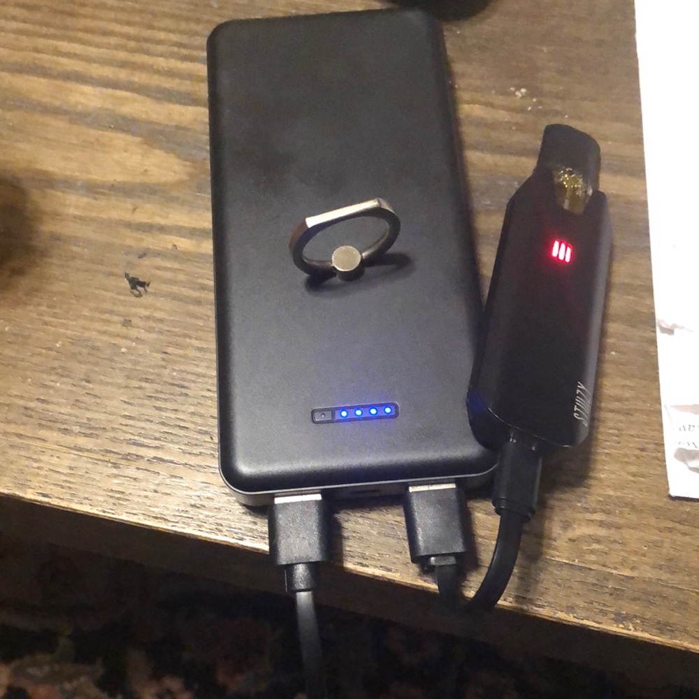 Portable charger lasts 48 hours with 3 port holes